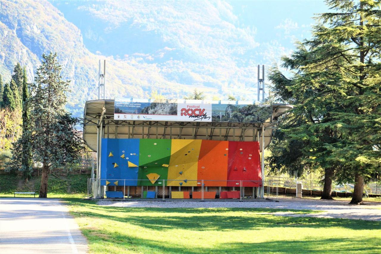Primo Passo Apartments Arco Luaran gambar
